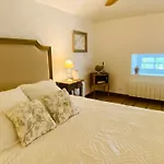 Le Domaine Des Tilleuls 3*