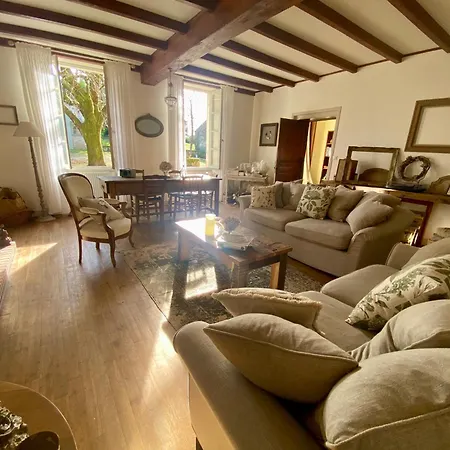 فندق مبيت وإفطار Le Domaine Des Tilleuls Mareuil (Charente)