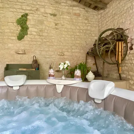 Le Domaine Des Tilleuls Nocleg ze śniadaniem Mareuil (Charente)