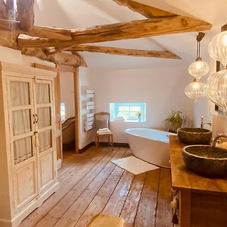 Le Domaine Des Tilleuls Mareuil (Charente)