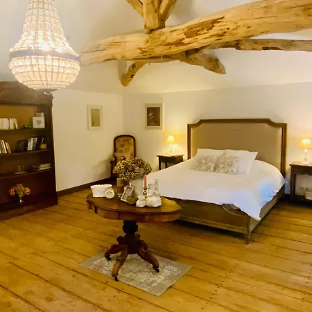 Le Domaine Des Tilleuls فندق مبيت وإفطار