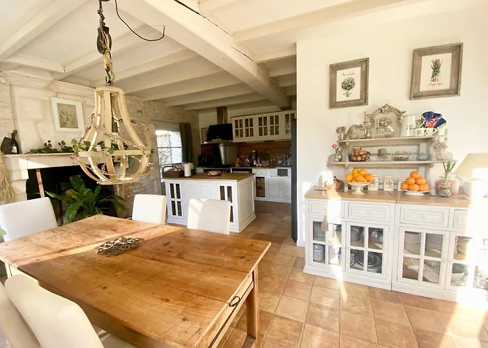 Le Domaine Des Tilleuls Bed and breakfast