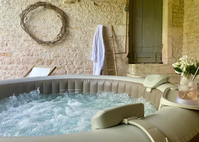 Le Domaine Des Tilleuls 3* Mareuil (Charente)