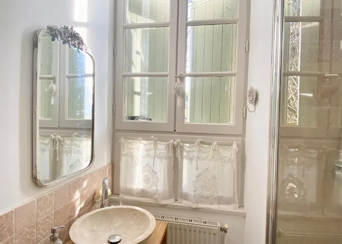 Le Domaine Des Tilleuls Bed and breakfast 3*