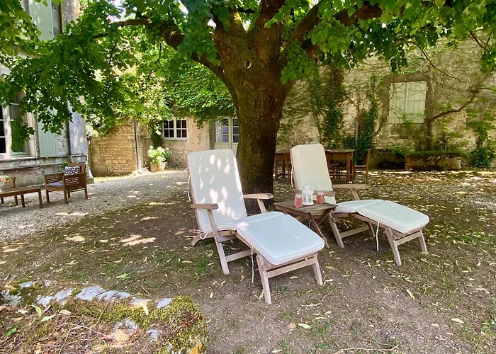 Le Domaine Des Tilleuls