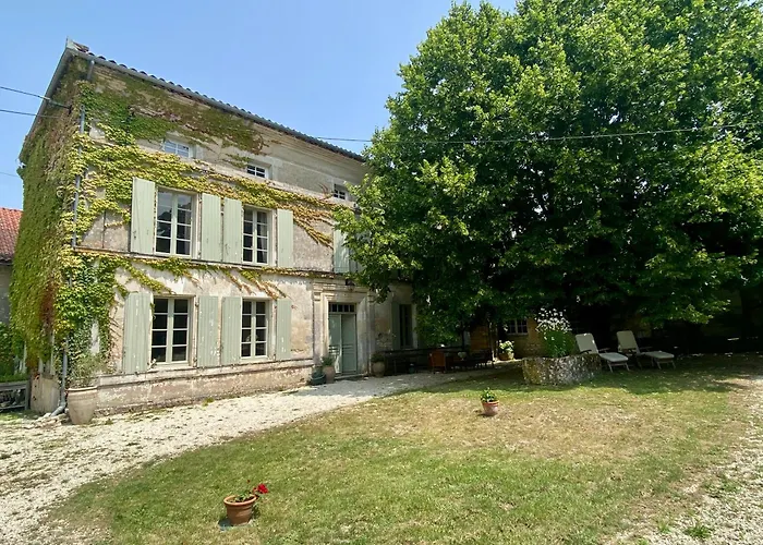 Bed and breakfast Le Domaine Des Tilleuls Mareuil (Charente)
