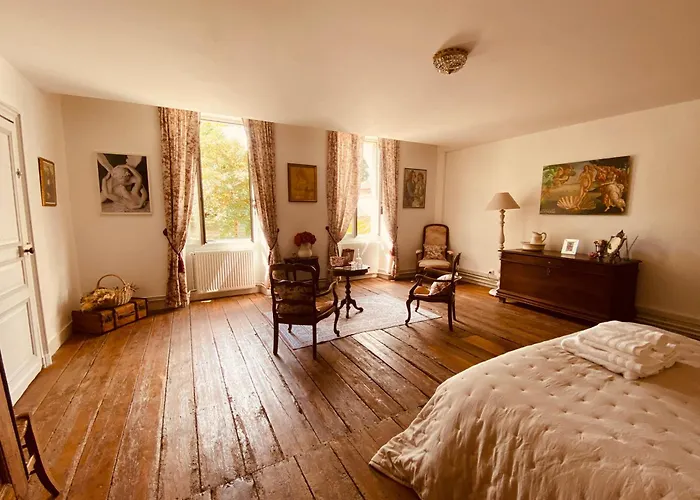 Le Domaine Des Tilleuls Bed and breakfast Mareuil (Charente)